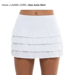 White lucky in love mon amie skirt. New with tags. Size small.